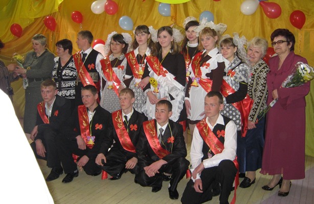 Выпуск 2011 года. Кл.руководитель Кучина Галина Владимировна.